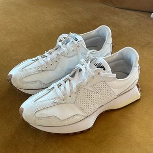 New Balance Women’s 327 Sneaker in White